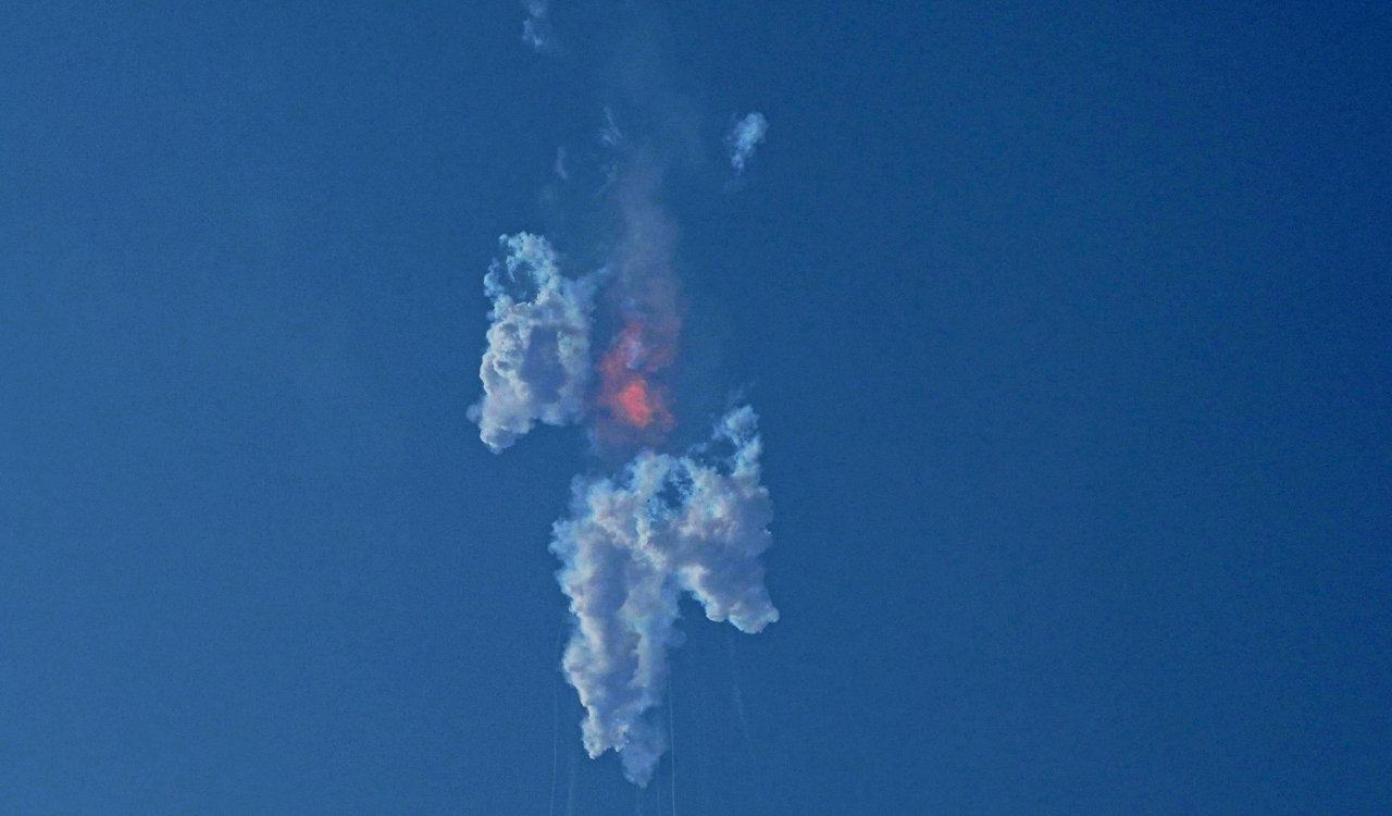 SpaceX Starship Rocket Explodes On Inaugural Test Flight